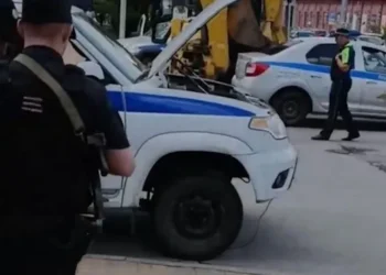 СМИ: захватившие заложников в ростовском СИЗО террористы ИГ* потребовали машину, оружие и дать им уехать из изолятора